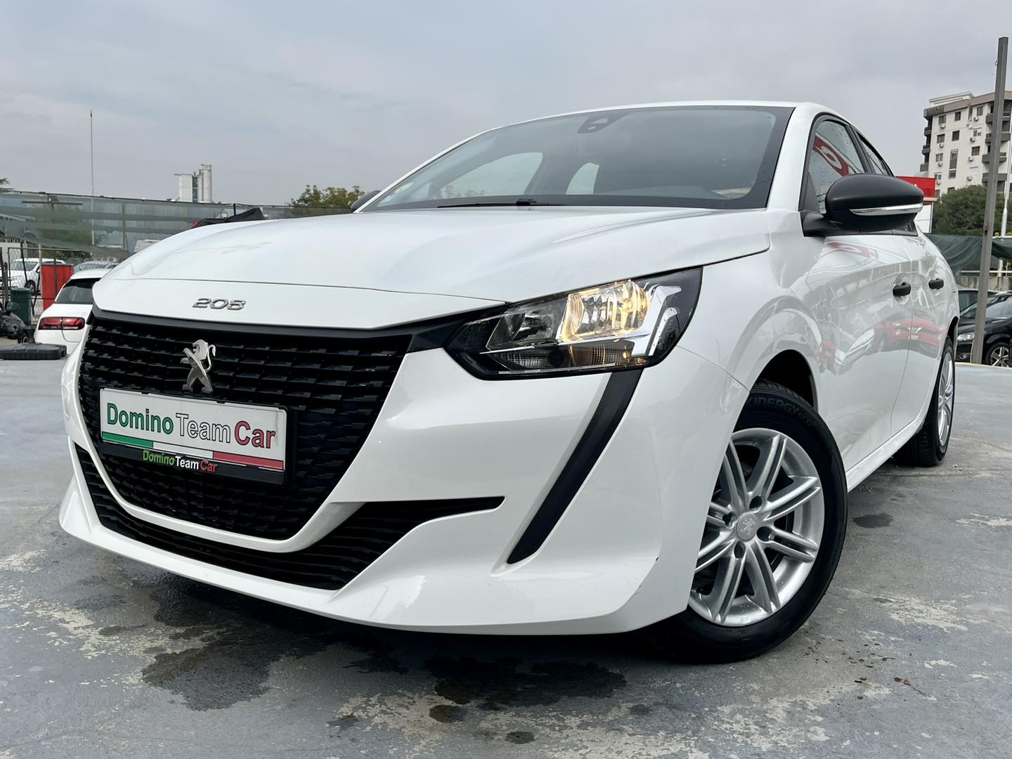 Peugeot 208 2021